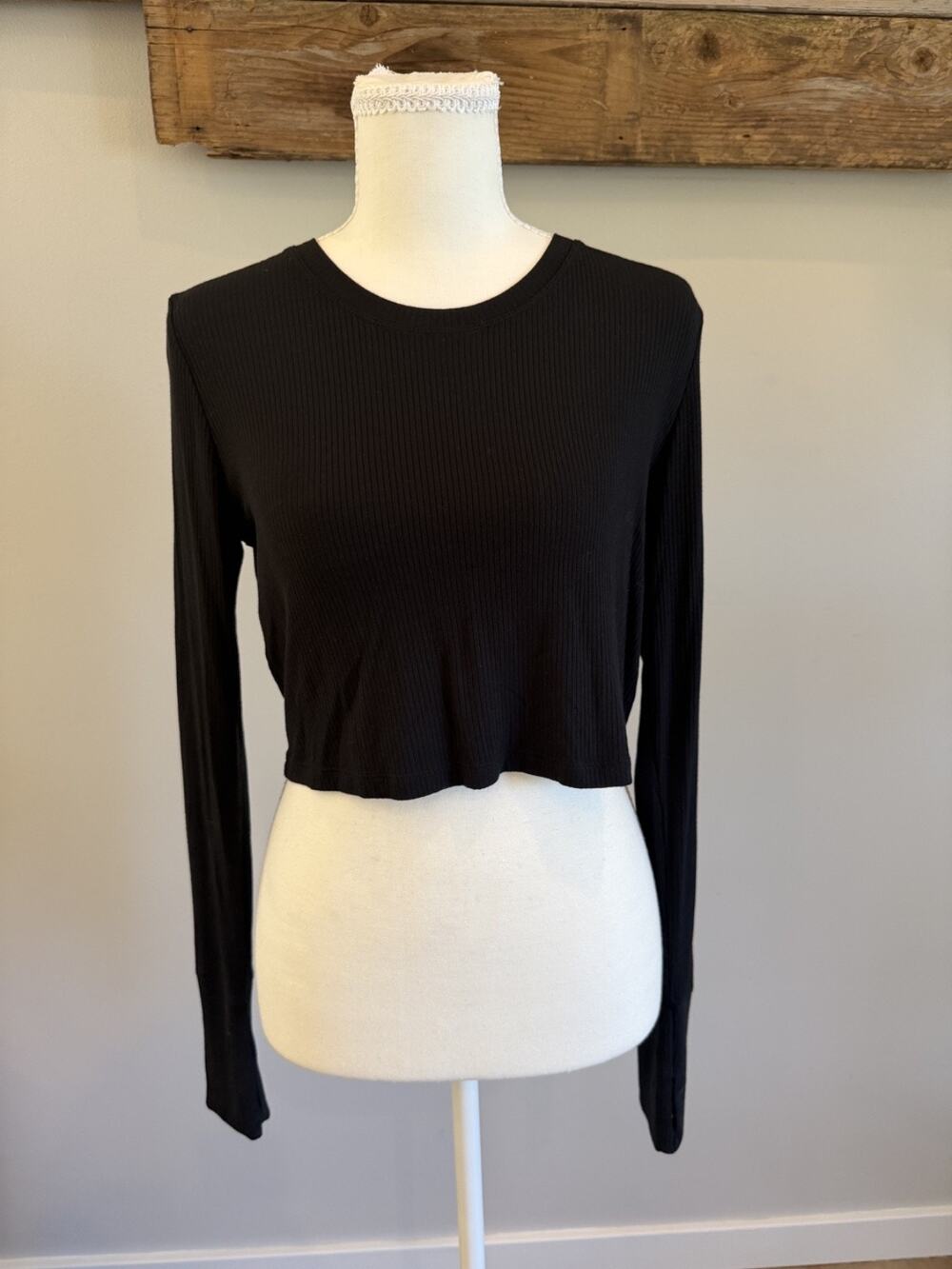 Offline by Aerie Ribbed Crop Longsleeve (S)